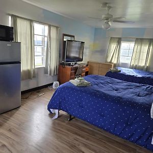 Mountaineer Motel